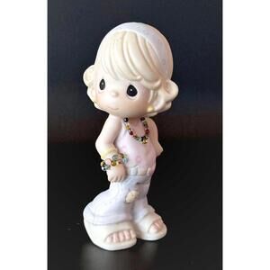 Precious Moments Charming Figurine of a Trendy Girl 🌸🐚